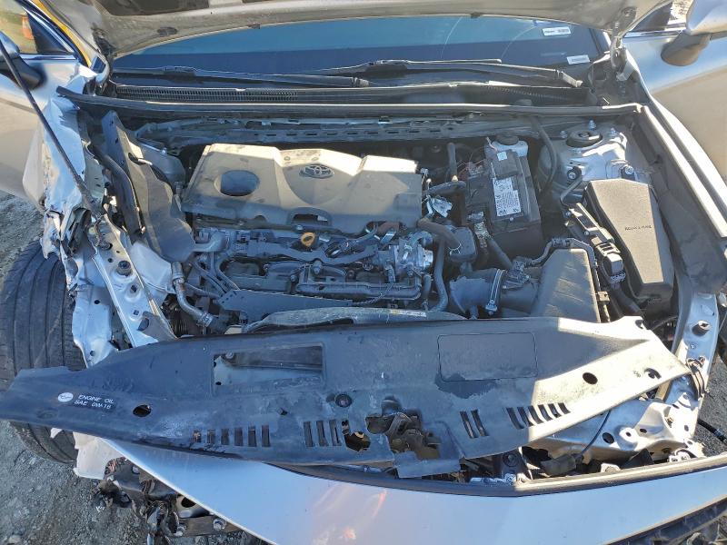 Фото 11 - TOYOTA CAMRY