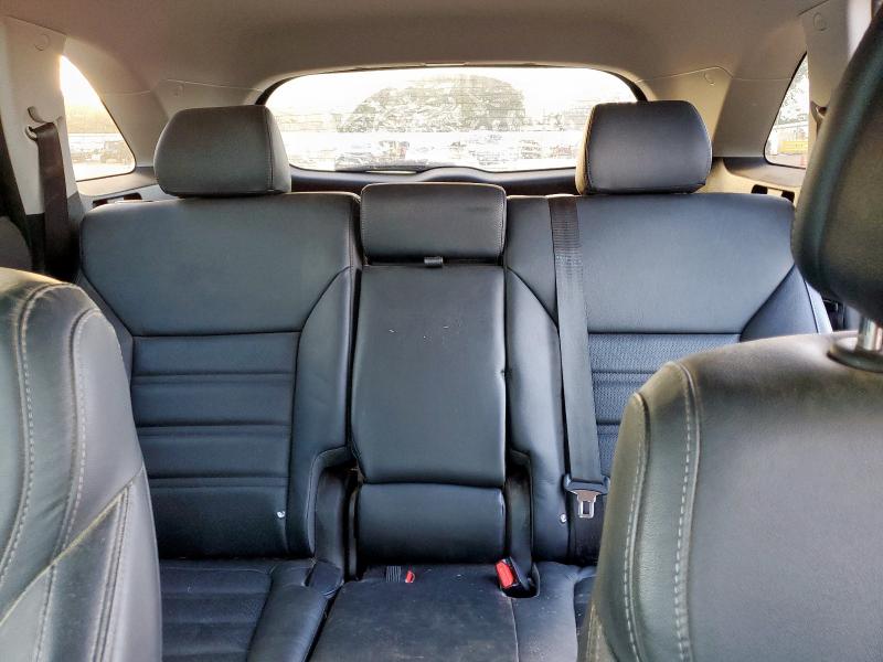 Фото 10 - KIA SORENTO