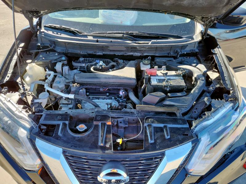 Фото 11 - NISSAN ROGUE