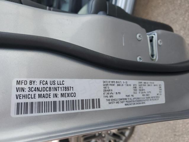 Фото 13 - JEEP COMPASS