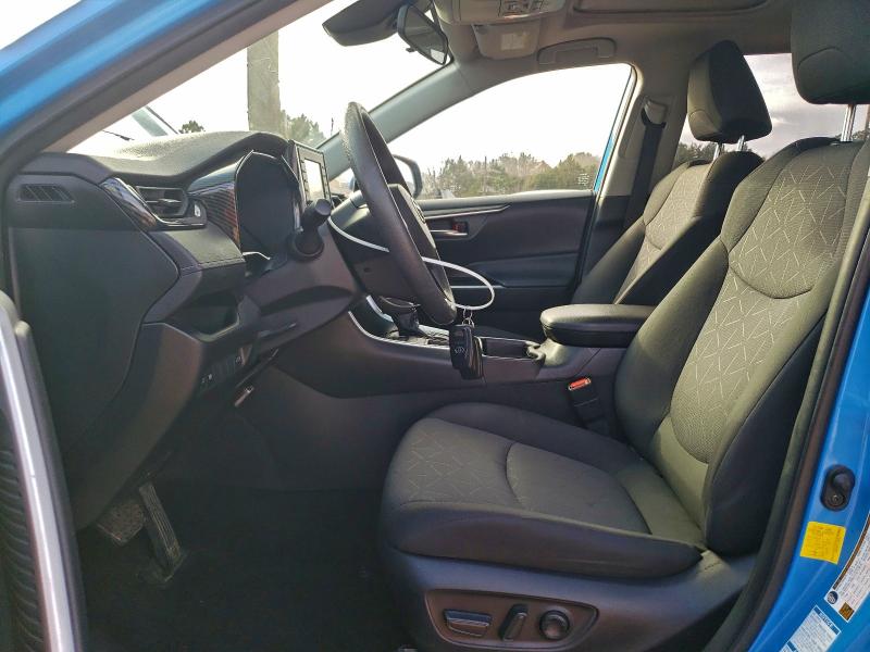 Фото 7 - TOYOTA RAV4