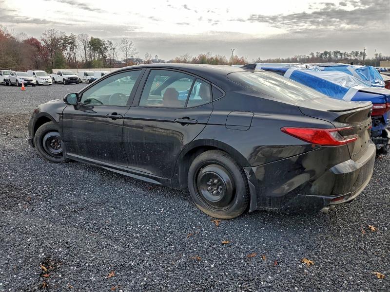 Фото 2 - TOYOTA CAMRY
