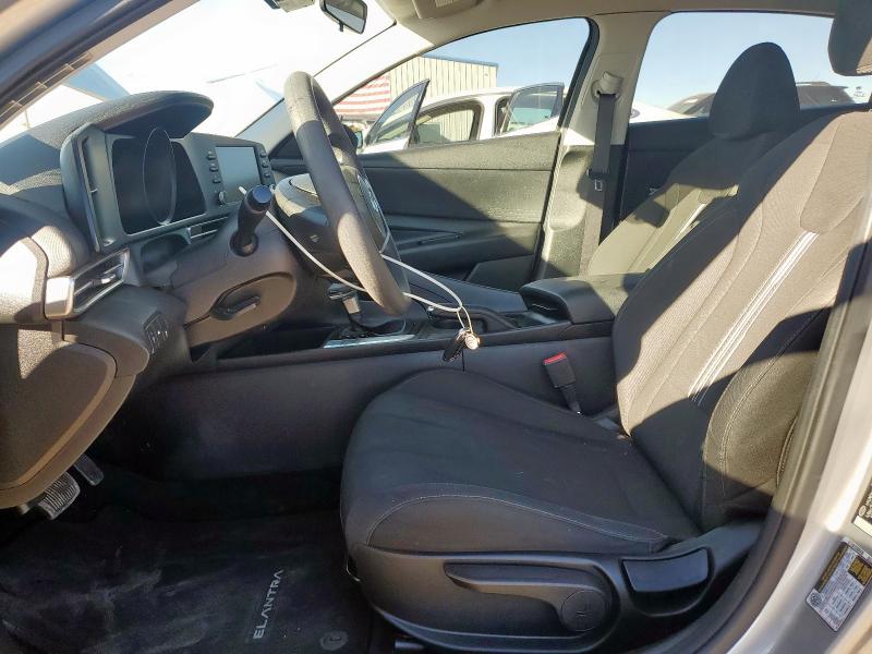 Фото 7 - HYUNDAI ELANTRA