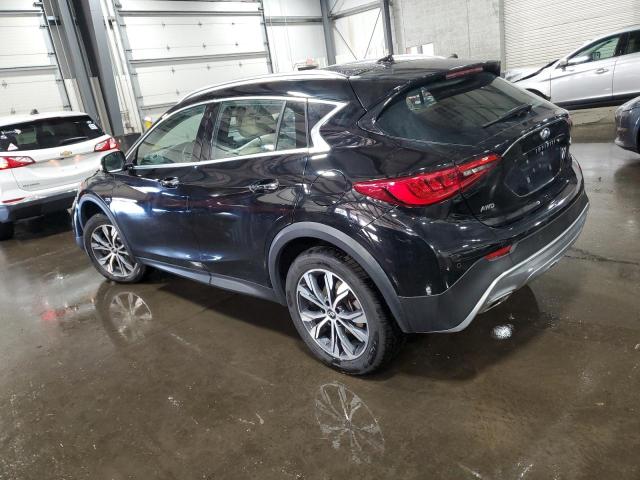 Фото 2 - INFINITI QX30