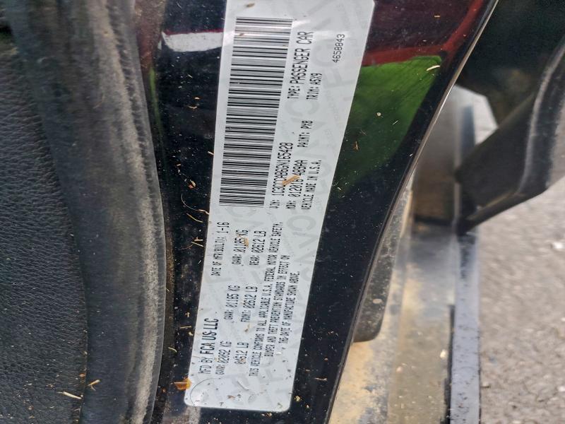 Фото 12 - CHRYSLER 200