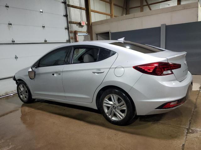 Фото 2 - HYUNDAI ELANTRA