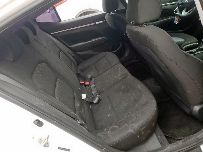 Фото 10 - HYUNDAI ELANTRA