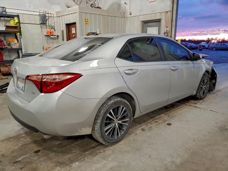 Фото 3 - TOYOTA COROLLA