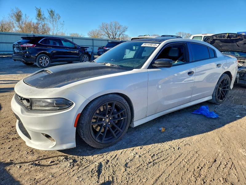 Фото 1 - DODGE CHARGER