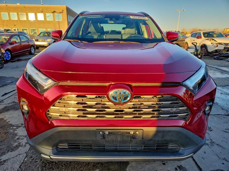 Фото 5 - TOYOTA RAV4