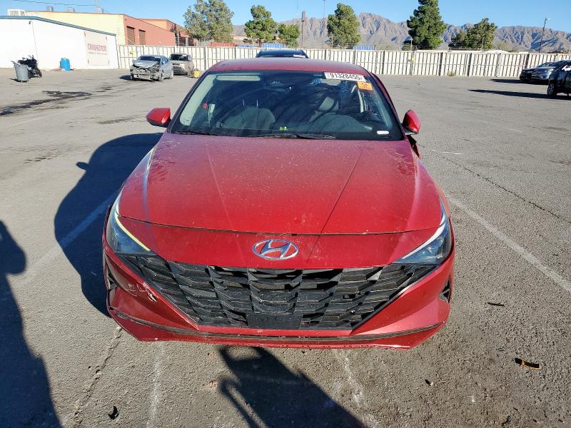 Фото 5 - HYUNDAI ELANTRA