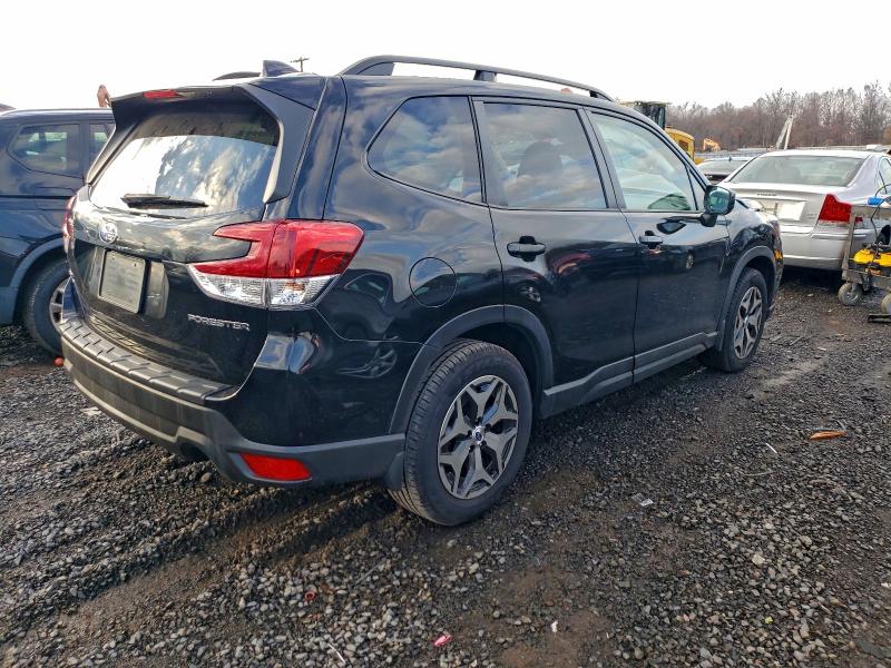 Фото 3 - SUBARU FORESTER