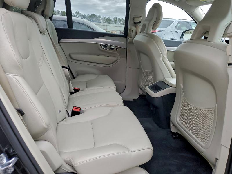 Фото 11 - VOLVO XC90