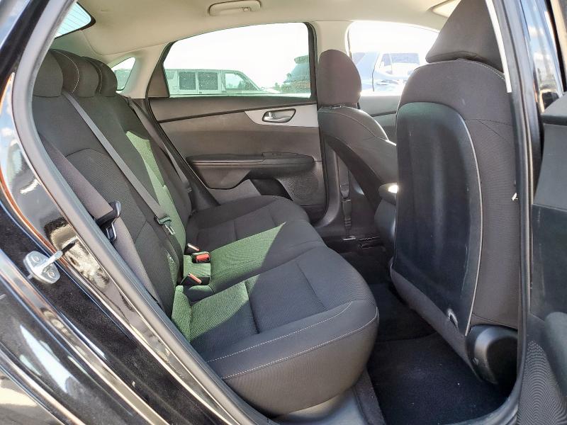 Фото 10 - KIA FORTE