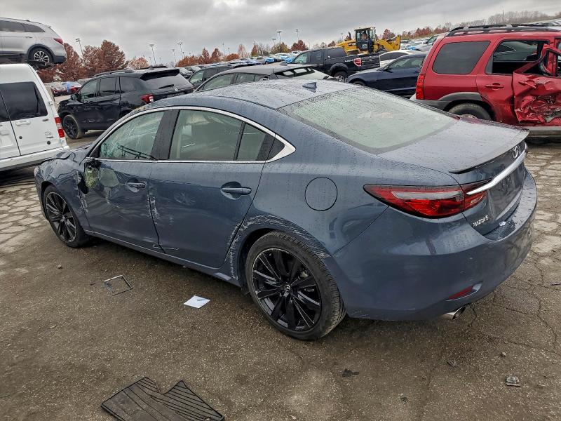 Фото 2 - MAZDA 6