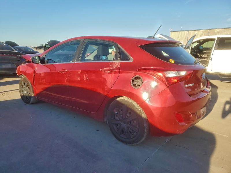 Фото 2 - HYUNDAI ELANTRA