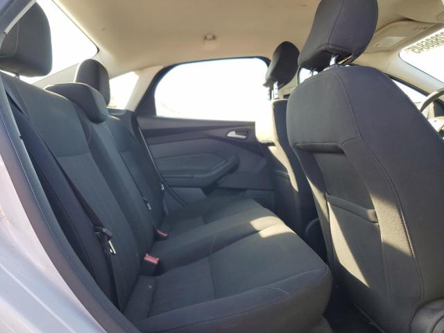 Фото 10 - FORD FOCUS