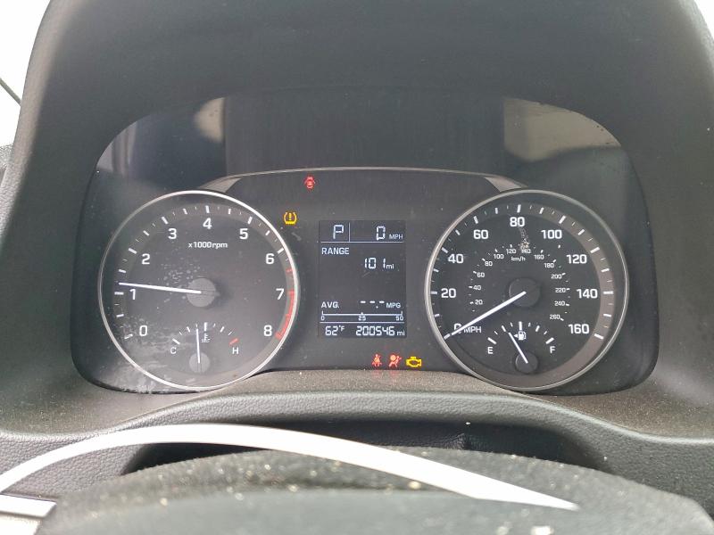 Фото 9 - HYUNDAI ELANTRA