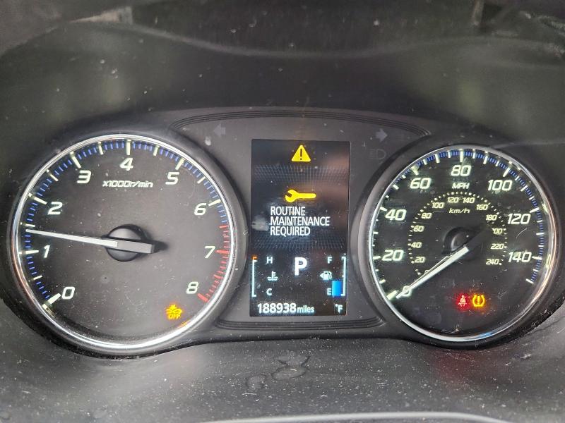 Фото 9 - MITSUBISHI OUTLANDER