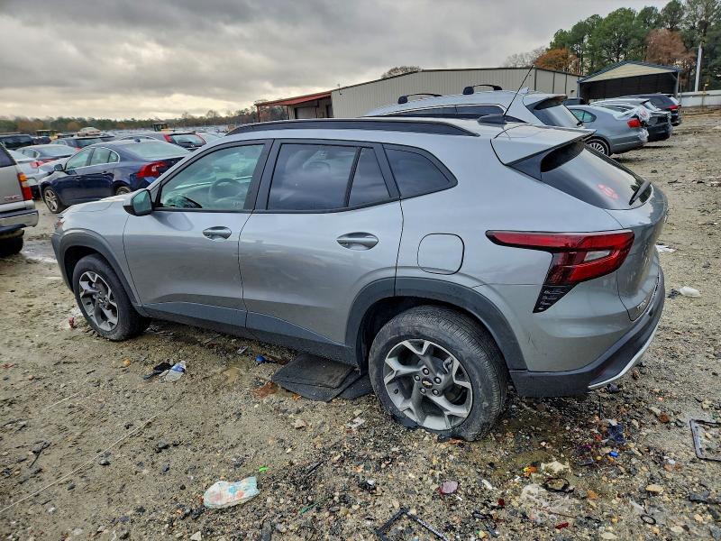 Фото 2 - CHEVROLET TRAX