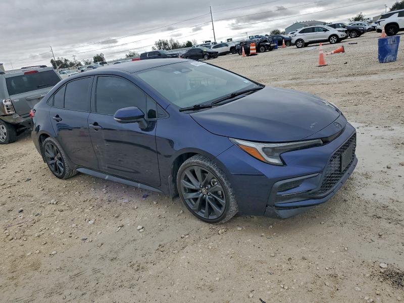 Фото 4 - TOYOTA COROLLA