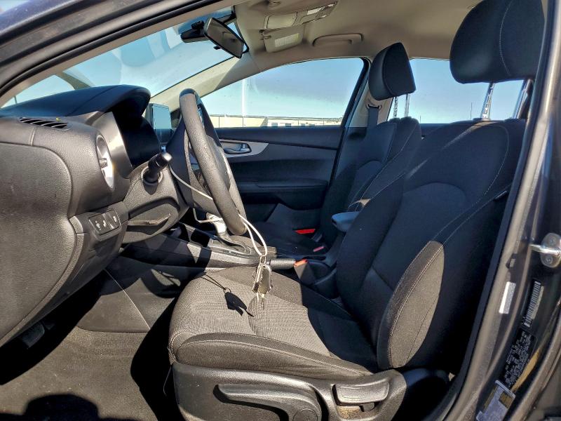 Фото 7 - KIA FORTE