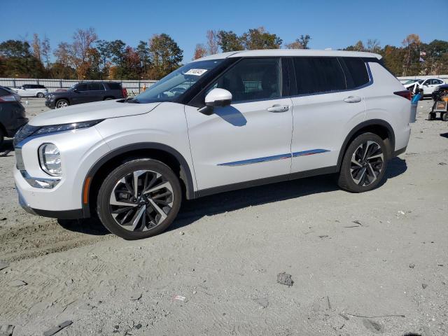 Фото 1 - MITSUBISHI OUTLANDER