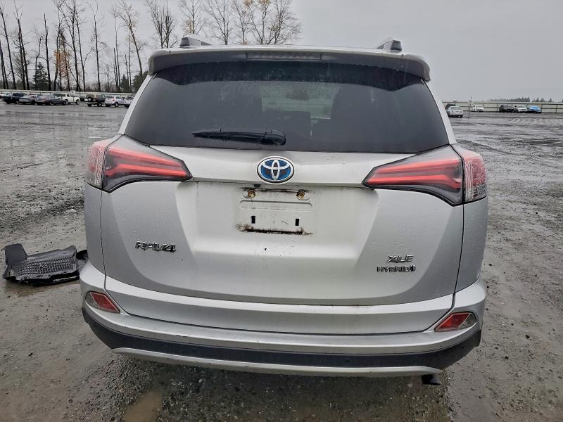 Фото 6 - TOYOTA RAV4