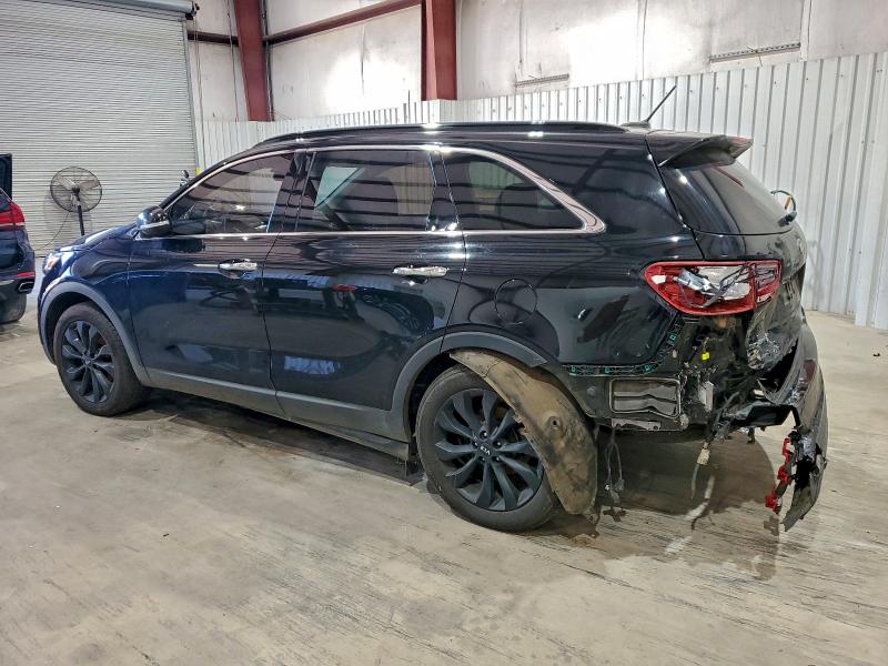 Фото 2 - KIA SORENTO