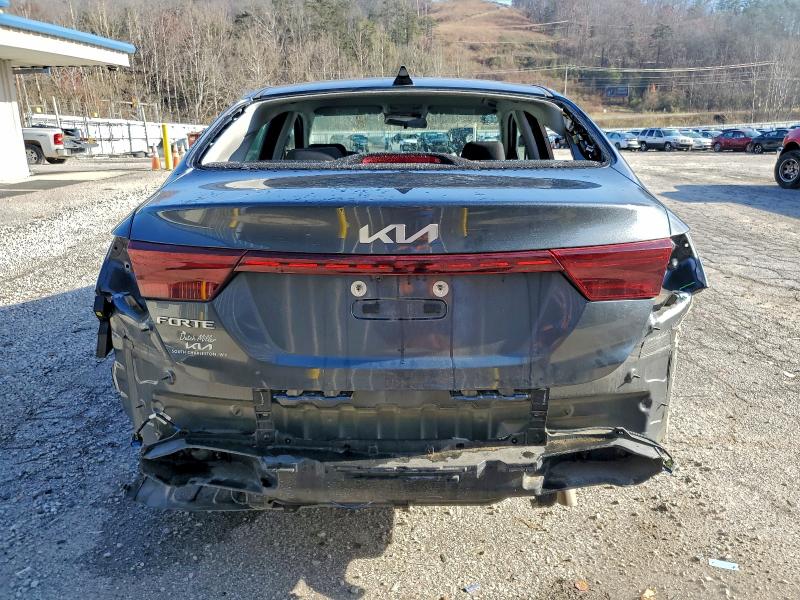 Фото 6 - KIA FORTE