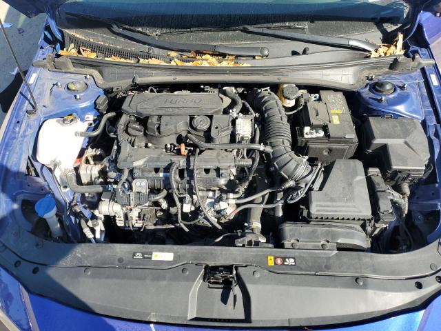 Фото 11 - HYUNDAI ELANTRA