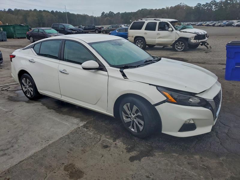 Фото 4 - NISSAN ALTIMA