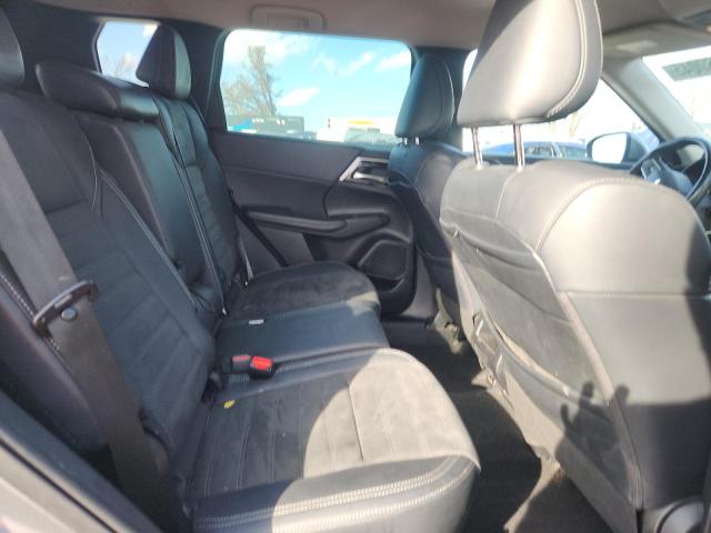 Фото 11 - MITSUBISHI OUTLANDER