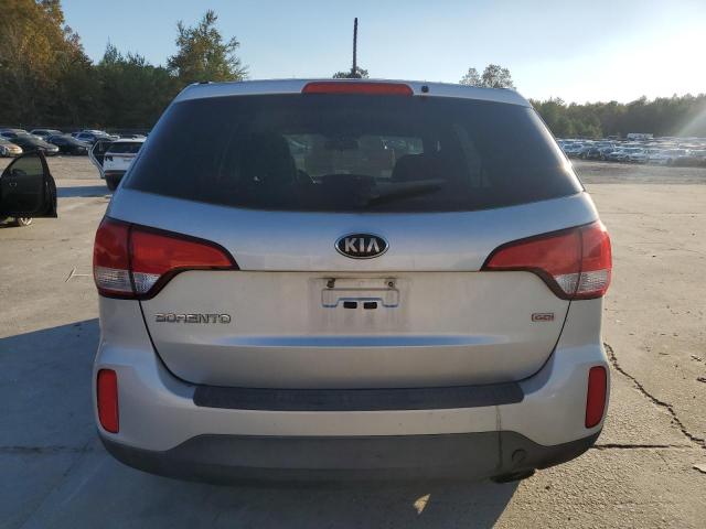 Фото 6 - KIA SORENTO