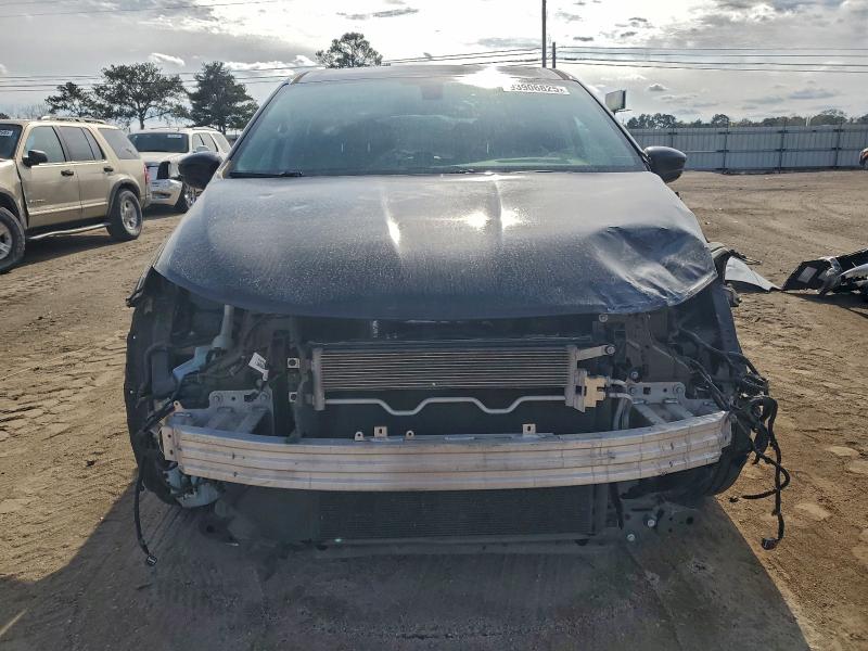 Фото 5 - CHRYSLER PACIFICA