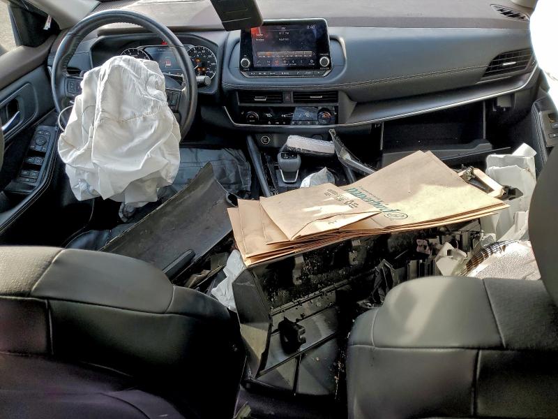 Фото 8 - NISSAN ROGUE