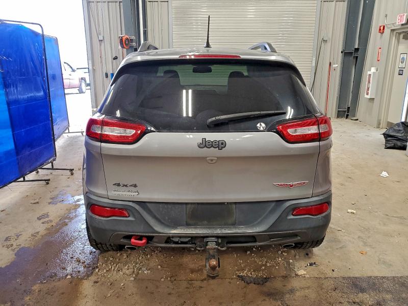 Фото 6 - JEEP CHEROKEE