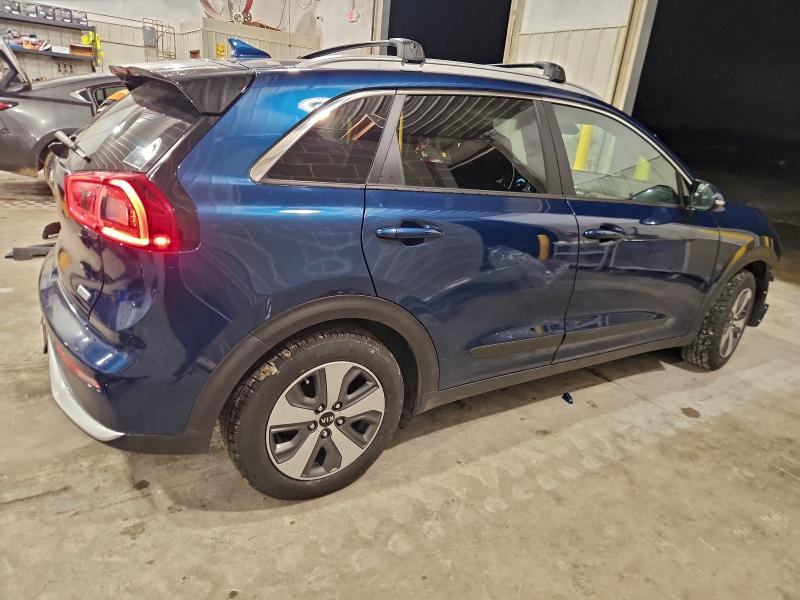 Фото 3 - KIA NIRO