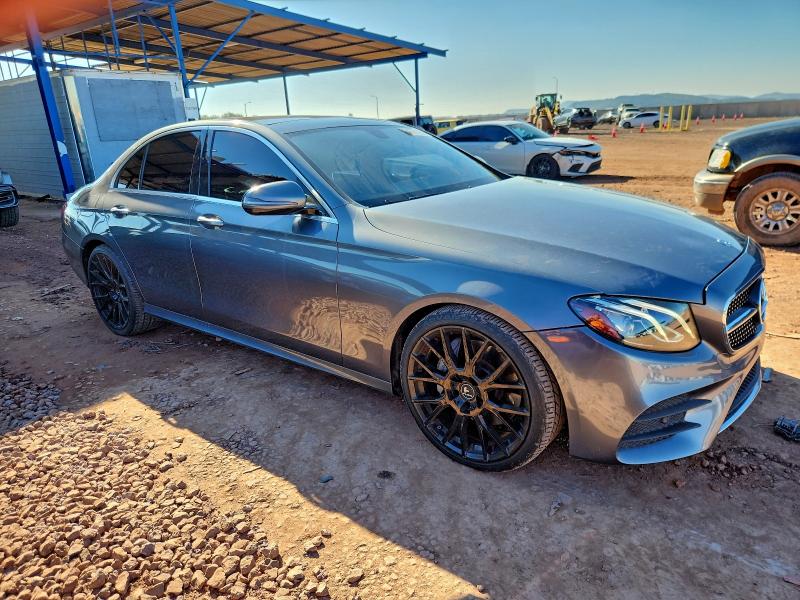 Фото 4 - MERCEDES-BENZ E-CLASS