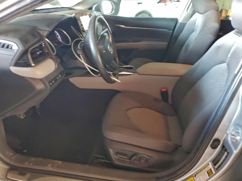 Фото 7 - TOYOTA CAMRY