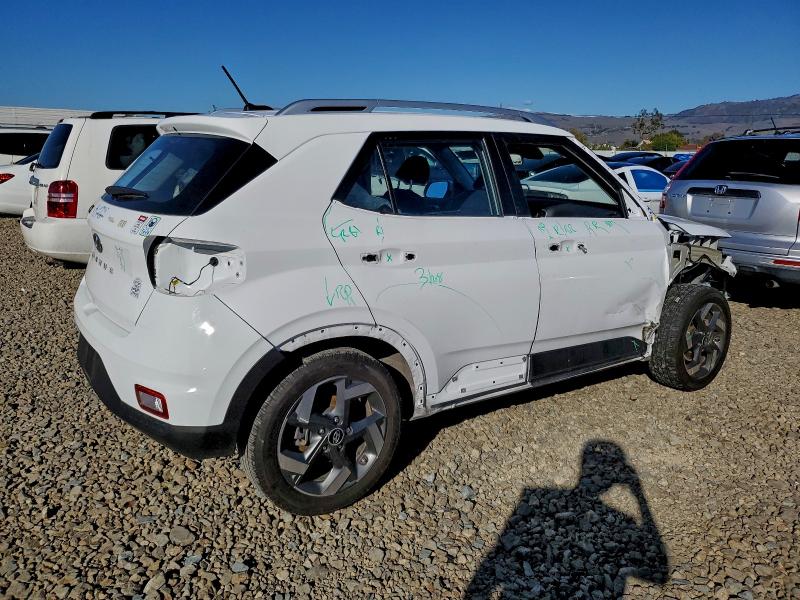 Фото 3 - HYUNDAI VENUE