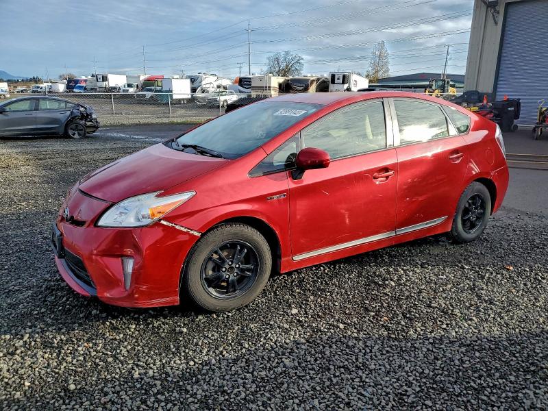 Фото 1 - TOYOTA PRIUS