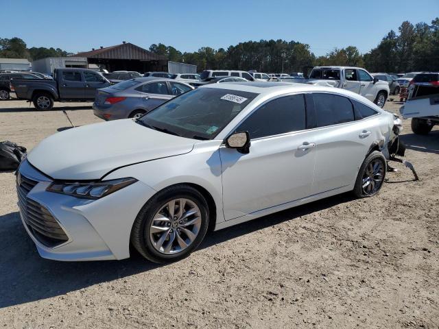 Фото 1 - TOYOTA AVALON