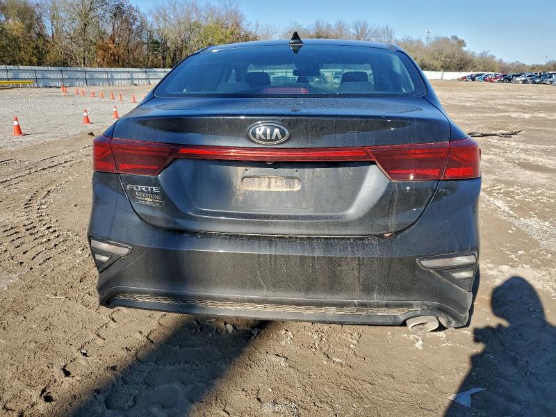 Фото 6 - KIA FORTE