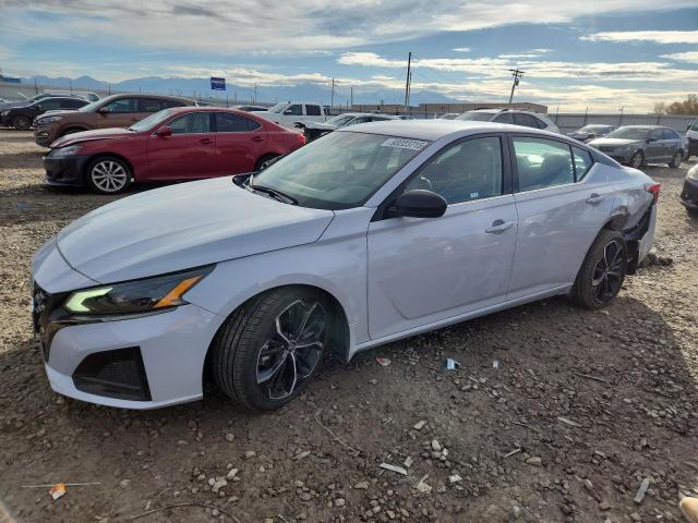 Фото 1 - NISSAN ALTIMA