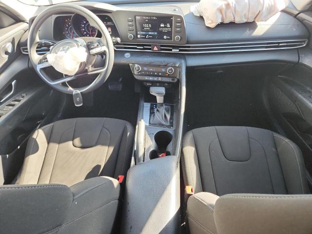 Фото 8 - HYUNDAI ELANTRA