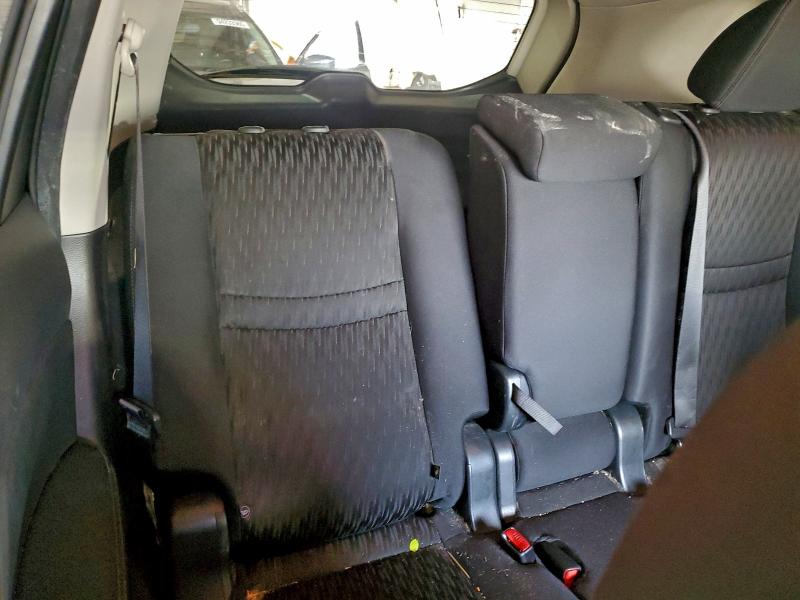 Фото 11 - NISSAN ROGUE