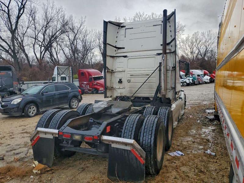 VOLVO VN 2017 VIN 4V4NC9EH2HN977238