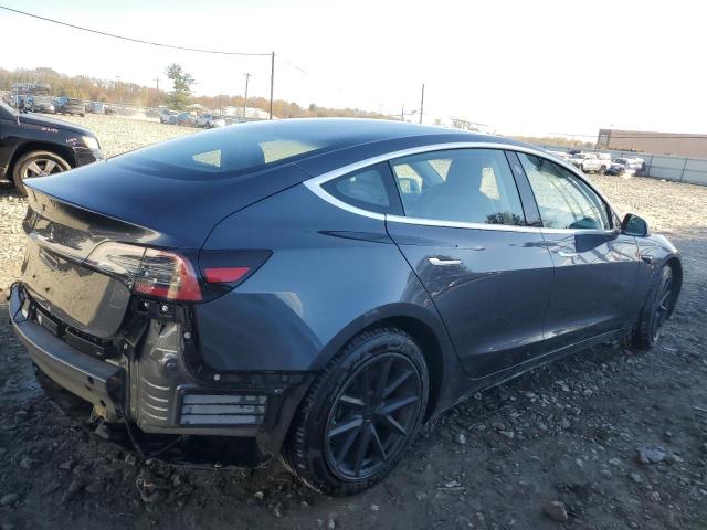 Фото 3 - TESLA MODEL 3