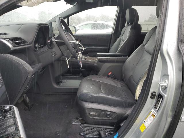 Фото 7 - TOYOTA SIENNA